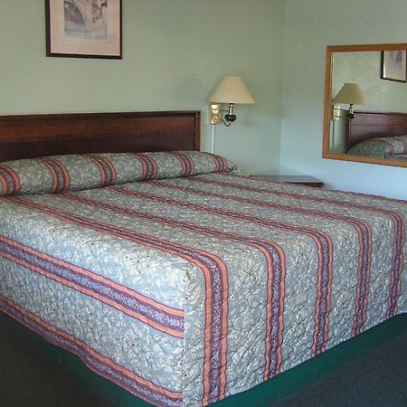 American Inn Motel Many Екстер'єр фото