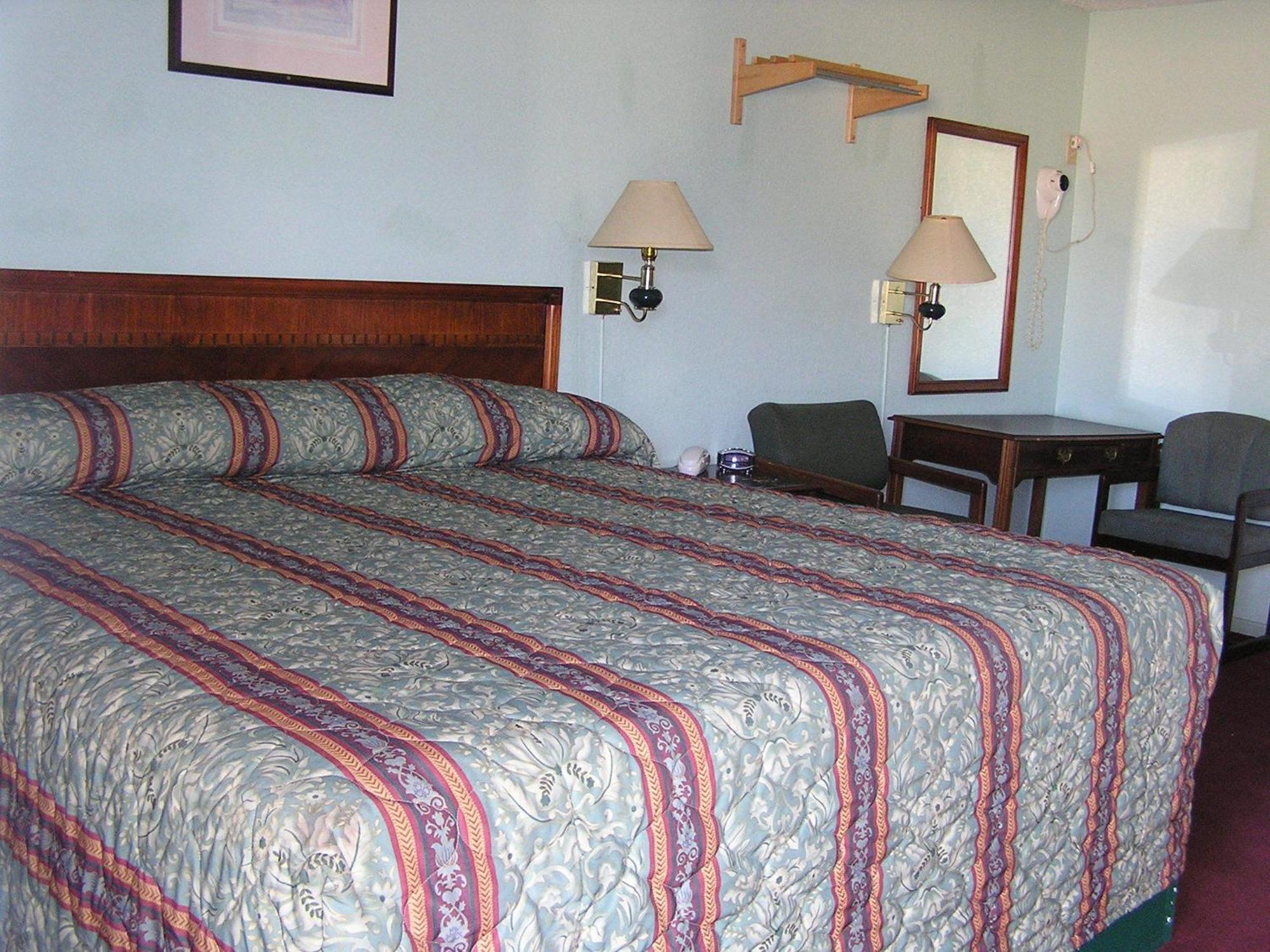 American Inn Motel Many Екстер'єр фото
